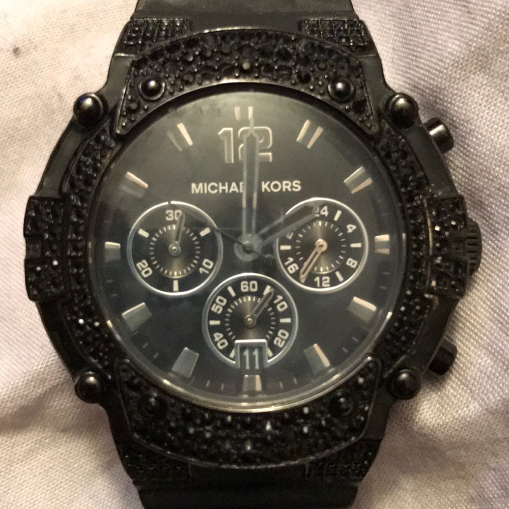 Watch - Picture 3 of 3